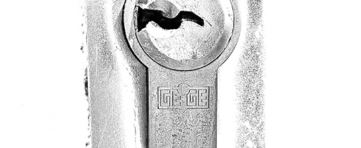 Emergency Lockout in Titchfield